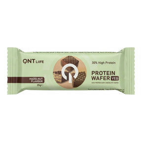 Oblea de proteína vegana Protein Wafer QNT sabor Hazelnut 35 g - 11 g de proteína vegetal, bañada en chocolate negro - vista frontal del envase
