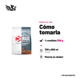 Super Mass Gainer Dymatize — cómo tomarla, modo de uso: Mezcla 2½ medidas (335 g) en 700 a 950 ml de agua, o en 950 ml de leche entera para una versión más espesa y calórica. Licúa 30 a 45 segundos; puedes agregar hielo o fruta y licuar otros 30 a 45 segundos. Con media porción o menos funciona en shaker…